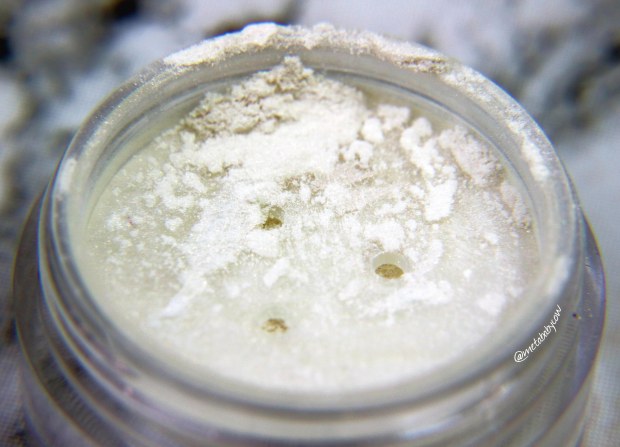 brija-cosmetics-intuition-aura-glow-jar